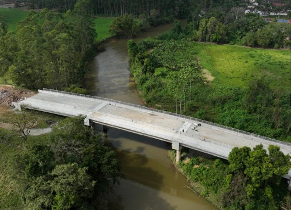 : Ponte sobre o Rio dos Cedros – Timbó/SC