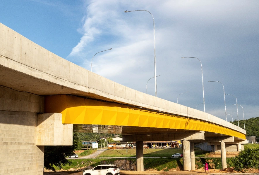 Ponte sobre o Rio Itajaí Mirim – Brusque/SC