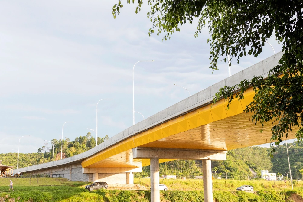 Ponte sobre o Rio Itajaí Mirim – Brusque/SC
