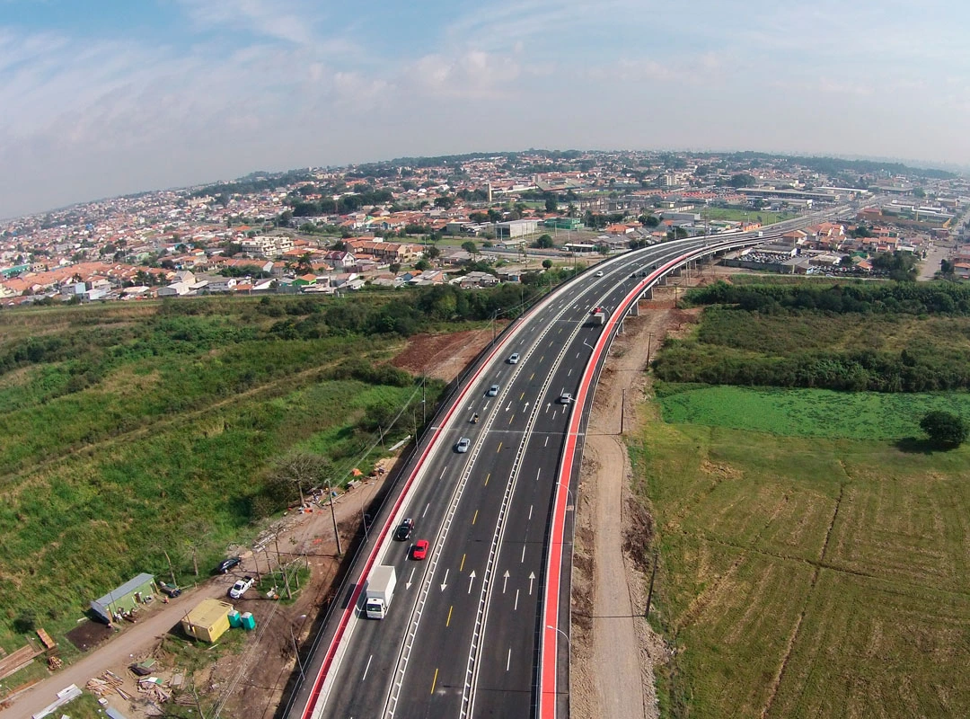 Viaduto sobre Linha Férrea na Av. Mal Floriano em Curitiba